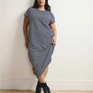 Universal Standard Geneva Navy Blue and White Striped Crew Neck Dress Size XS